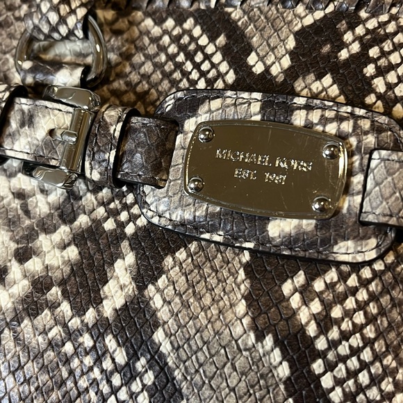 Michael Kors BUNDLE- Hamilton Python Tote Bag, Matching Wallet & NWT Dust bag - Picture 2 of 16